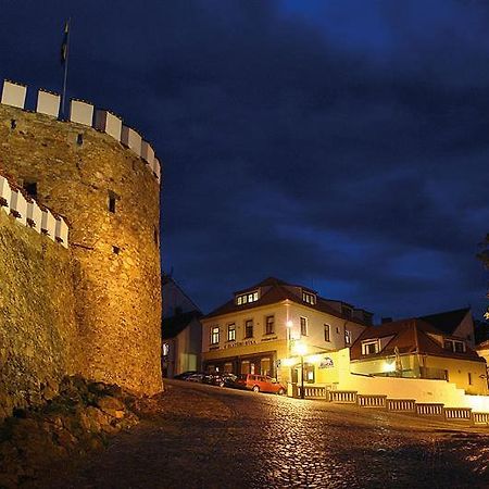 Hotel U Zlateho Byka Písek Kültér fotó