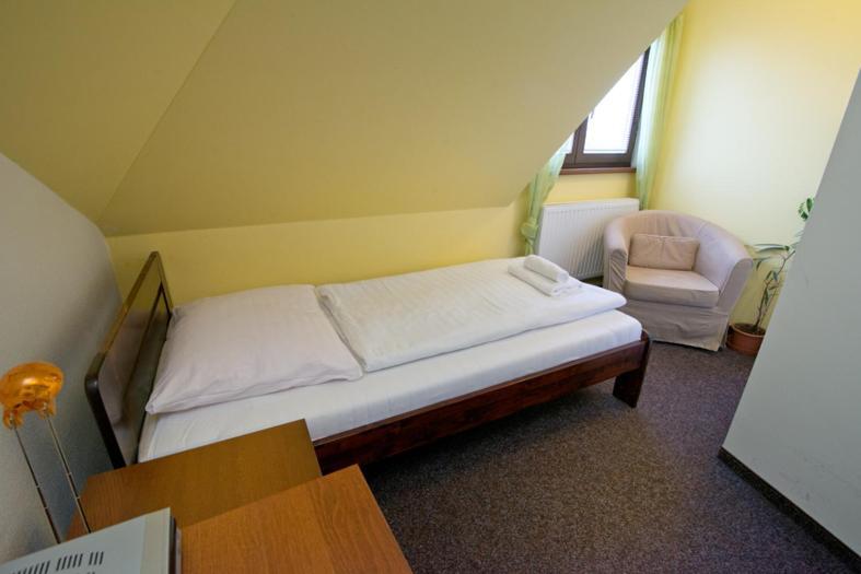 Hotel U Zlateho Byka Písek Szoba fotó